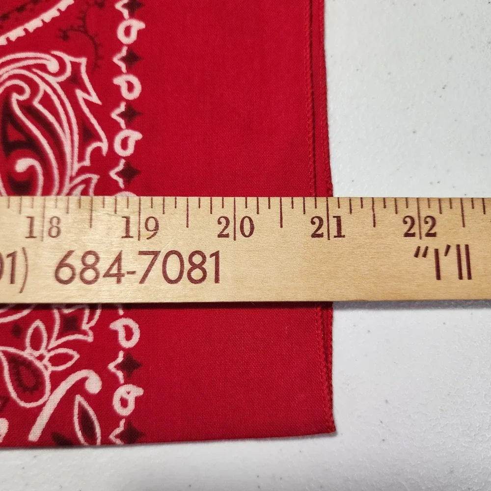Hav-A-Hank Red Paisley Bandana 100% Cotton Made in USA RN 15187 Square Scarf